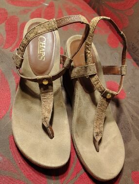 Chaps Women's Cork Tan T-Strap with Gold Accent Suede Lining Wedge Sandals